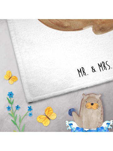 Mr. & Mrs. Panda Gästetuch Eichhörnchen Weihnachten ohne Spruch in Weiß