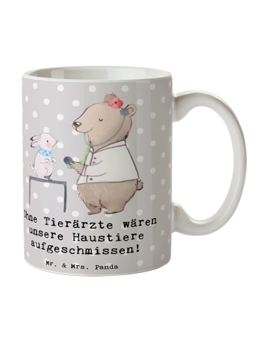 Mr. & Mrs. Panda Kaffeebecher Tierarzt Helden mit Spruch in Grau Pastell