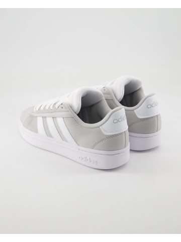 adidas Sneaker low in Grau
