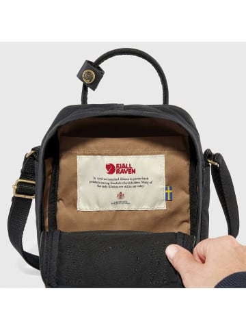 FJÄLLRÄVEN Kånken No. 2 Sling - Umhängetasche 20 cm (Black Edition) (black) in schwarz