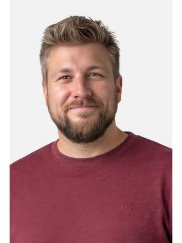 Men Plus Kurzarm T-Shirt in kupfer braun