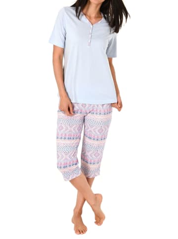NORMANN Kurzarm Capri Schlafanzug Pyjama Ethnolook in hellblau