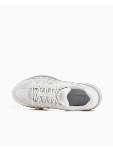 Nike Sneaker P-6000 in Mtlc Summit Wht/White-Pure Platinum