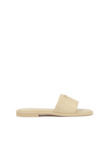 Kazar Slipper in Creme