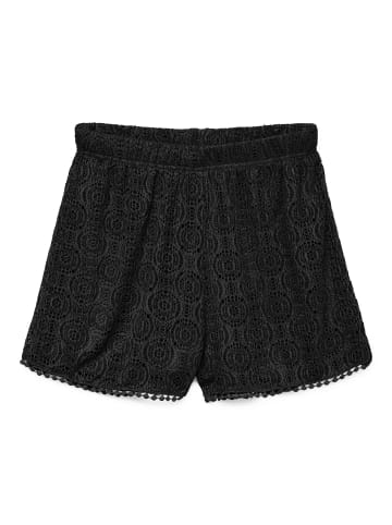 Vero Moda Shorts in Black