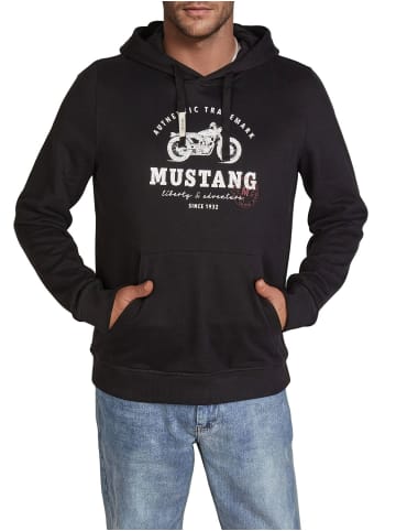 Mustang Pullover Printed Hoodie Bennet in Schwarz