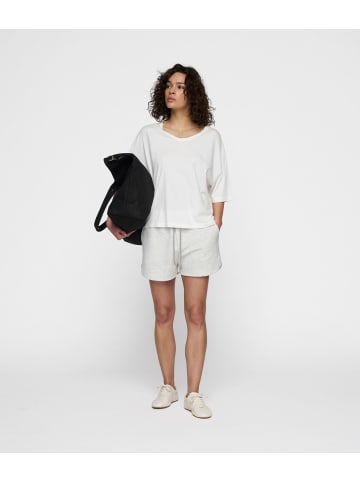 10Days Entspannt geschnittenes T-Shirt mit V-Ausschnitt in Ecru