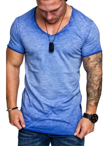 Amaci&Sons Basic Oversize T-Shirt mit V-Ausschnitt NYC in Blau