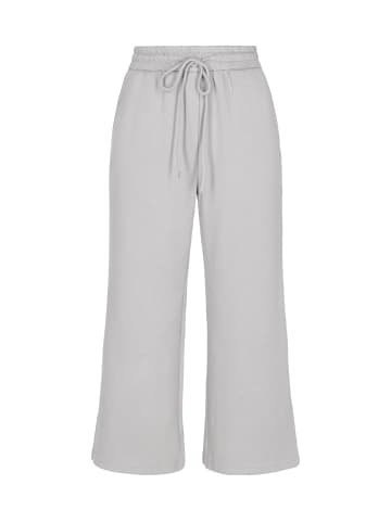 faina Women Pants in grey