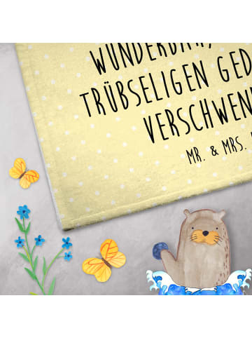 Mr. & Mrs. Panda Handtuch Wombat mit Spruch in Gelb Pastell