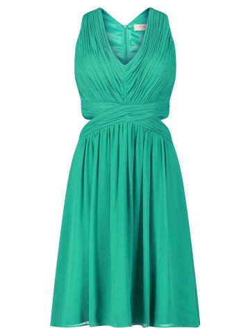 Vera Mont Abendkleid mit Cut-Outs in Brilliant Green