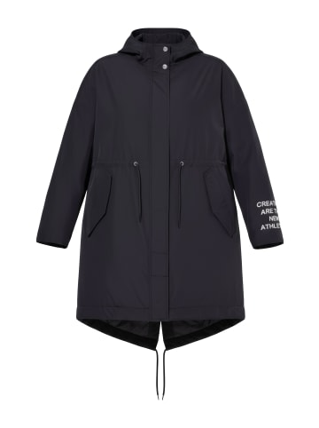 Studio Untold Mantel in schwarz