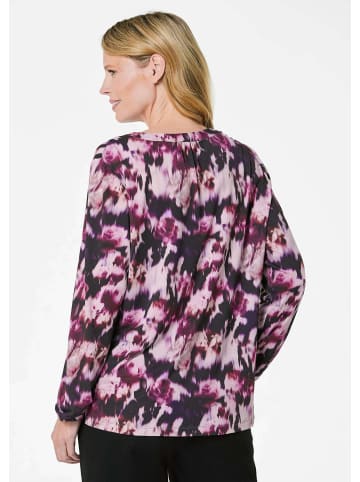 GOLDNER Elegantes Blusenshirt mit V-Ausschnitt in beere / gemustert