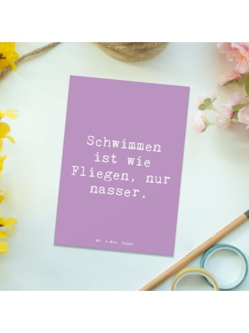 Mr. & Mrs. Panda Ansichtskarte Spruch Schwimmen wie Fliegen mit ... in Lavendeltraum