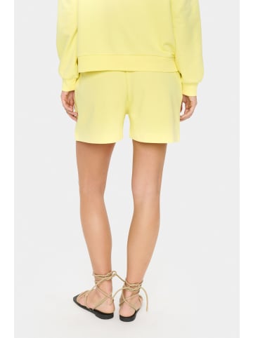 SAINT TROPEZ Shorts LucielSZ Gerade Passform in Elfin Yellow