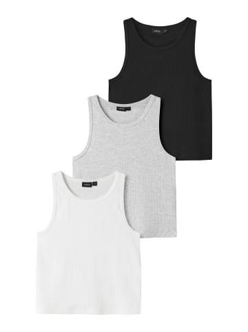name it Tanktop in Black 1