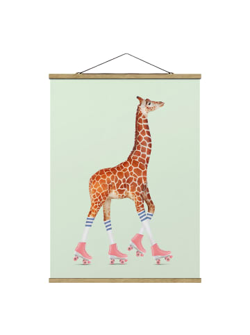 WALLART Stoffbild - Jonas Loose - Giraffe mit Rollschuhen in Grün