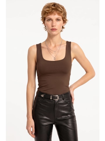 Alexa Dash Blouse in Braun