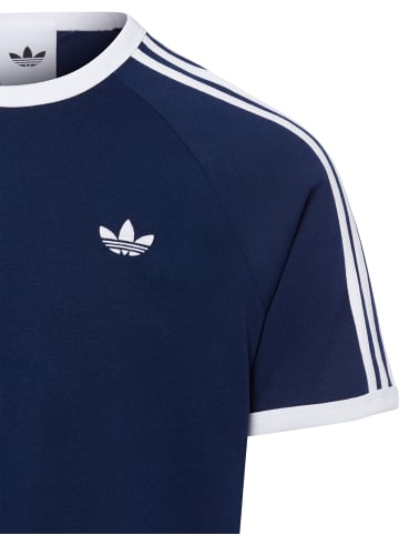 adidas Originals T-Shirt in marine