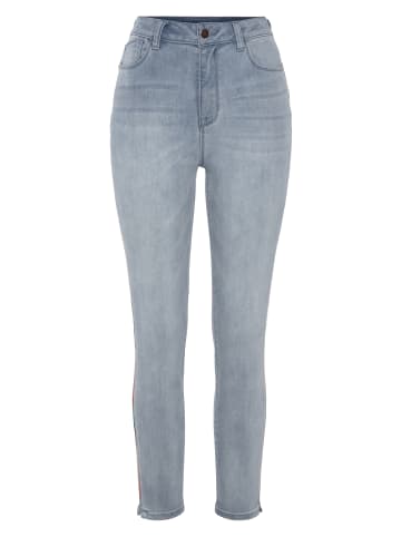 LASCANA High-waist-Jeans in light blue washed