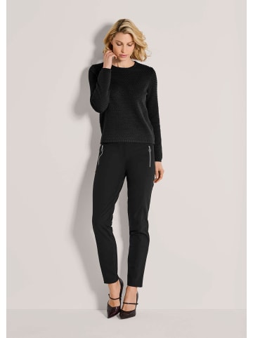 MADELEINE Eleganter Baumwollpullover mit Noppenstruktur in schwarz