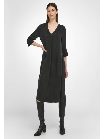 tRUE STANDARD Oversized Kleid Evening Dresses in BLACK