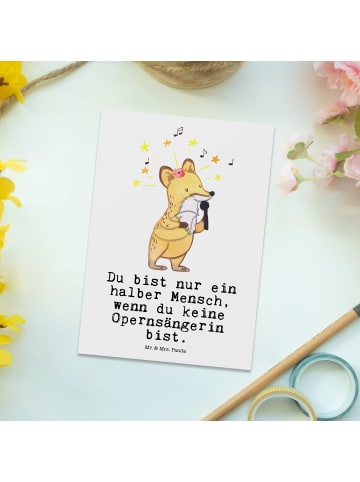 Mr. & Mrs. Panda Ansichtskarte Opernsängerin Herz mit Spruch in Weiß