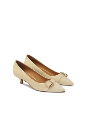 Kazar Pumps in Creme