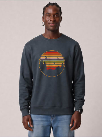 wat? Apparel Sweatshirt Sunset Berge & Tannen in India Ink Grey