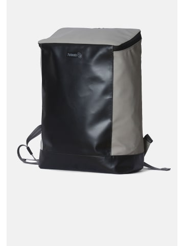 7CLOUDS Rucksack Okan 7.1 in black-fog grey