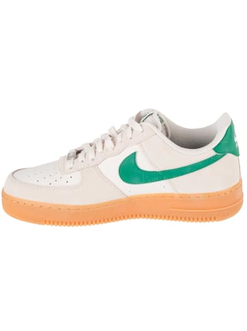 Nike Nike Air Force 1 07 LV8 in Weiß