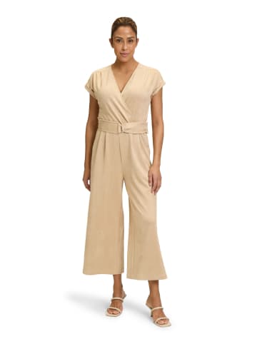 Betty Barclay Jumpsuit mit Eingrifftaschen in Beige