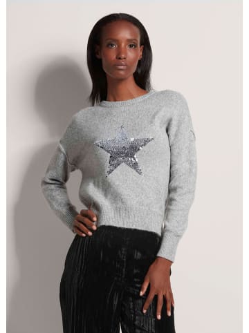 MADELEINE Rundhals-Pullover mit Applikation in silbergrau / wollweiß / melange
