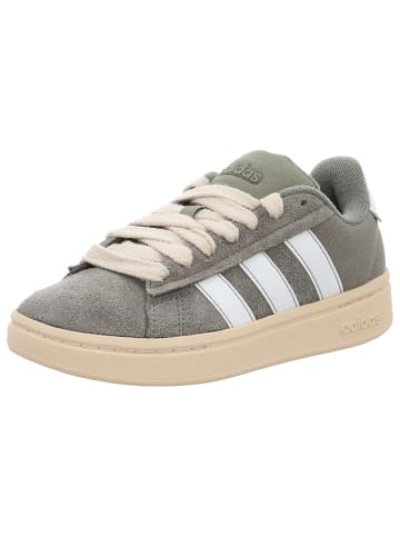 adidas Sneaker Low in grün