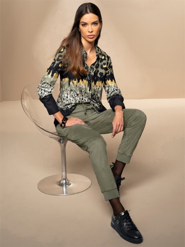 Heine Hemdbluse in schwarz-khaki-bedruckt