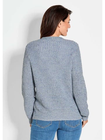 GOLDNER Kurzgröße:  Langarm Strickjacke mit V-Ausschnitt in marine / weiß / gemustert