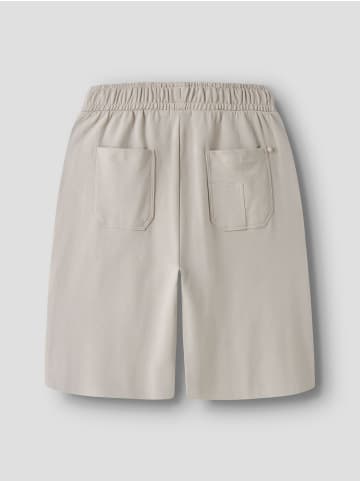 name it Shorts in Chateau Gray