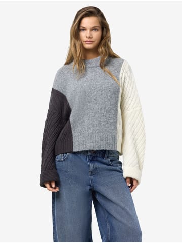 Noisy may Pullover in Charcoal Gray