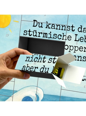 Mr. & Mrs. Panda Adventskalender Pinguin Surfer Design mit Spruch in Weiß