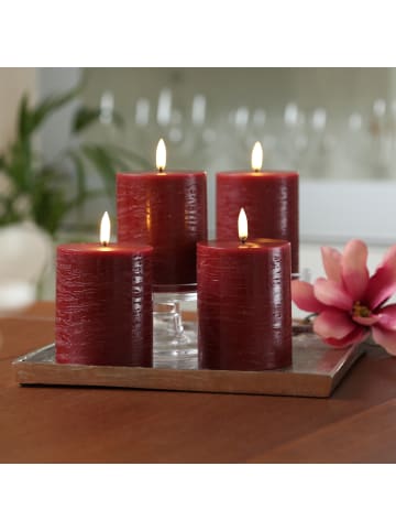 Uyuni 4er Set LED Kerzen PIA Rustik-Optik H: 10cm mit Batterien und Fernb in dunkelrot