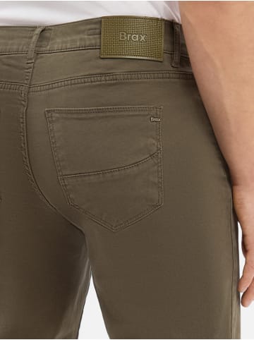 BRAX Hose Cadiz in oliv