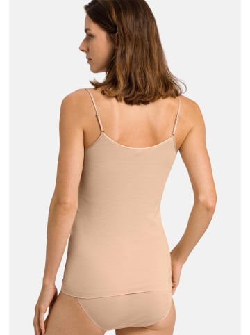 Hanro Spaghetti Top Cotton Seamless in Skin