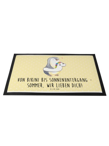 Mr. & Mrs. Panda Fußmatte Sommer Meer Strand mit Spruch in Gelb Pastell