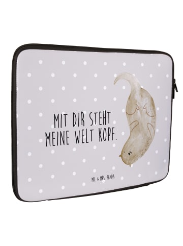 Mr. & Mrs. Panda Laptop Tasche Otter Kopfüber mit Spruch in Grau Pastell