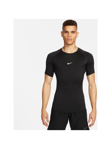Nike M NP DF TIGHT TOP SS in Schwarz017