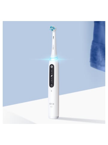 Oral-B Elektrische Zahnbürste "iO Series 5 + Reiseetui" in Weiß