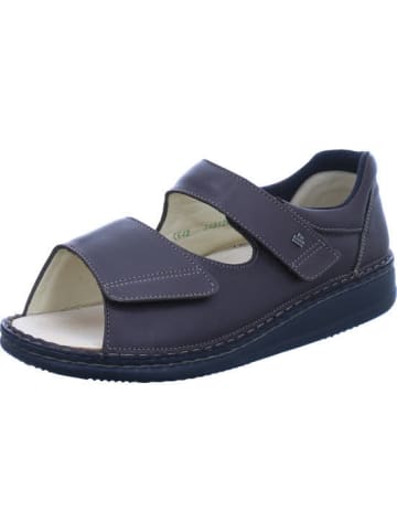 Finn Comfort Sandale in braun