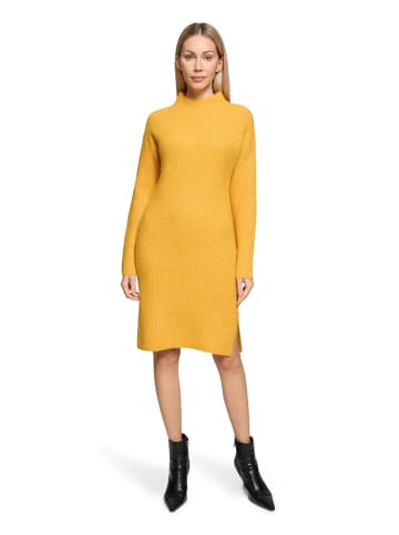 CARTOON Strickkleid mit Stehkragen in Orange