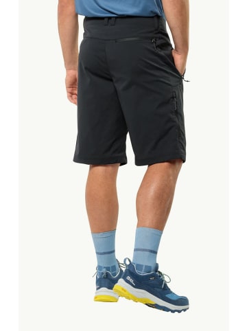 Jack Wolfskin Shorts in schwarz