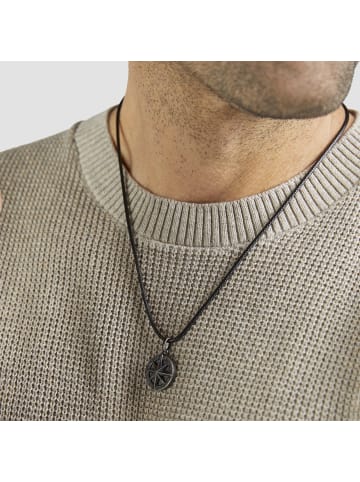 s.Oliver Halskette Compass in gun